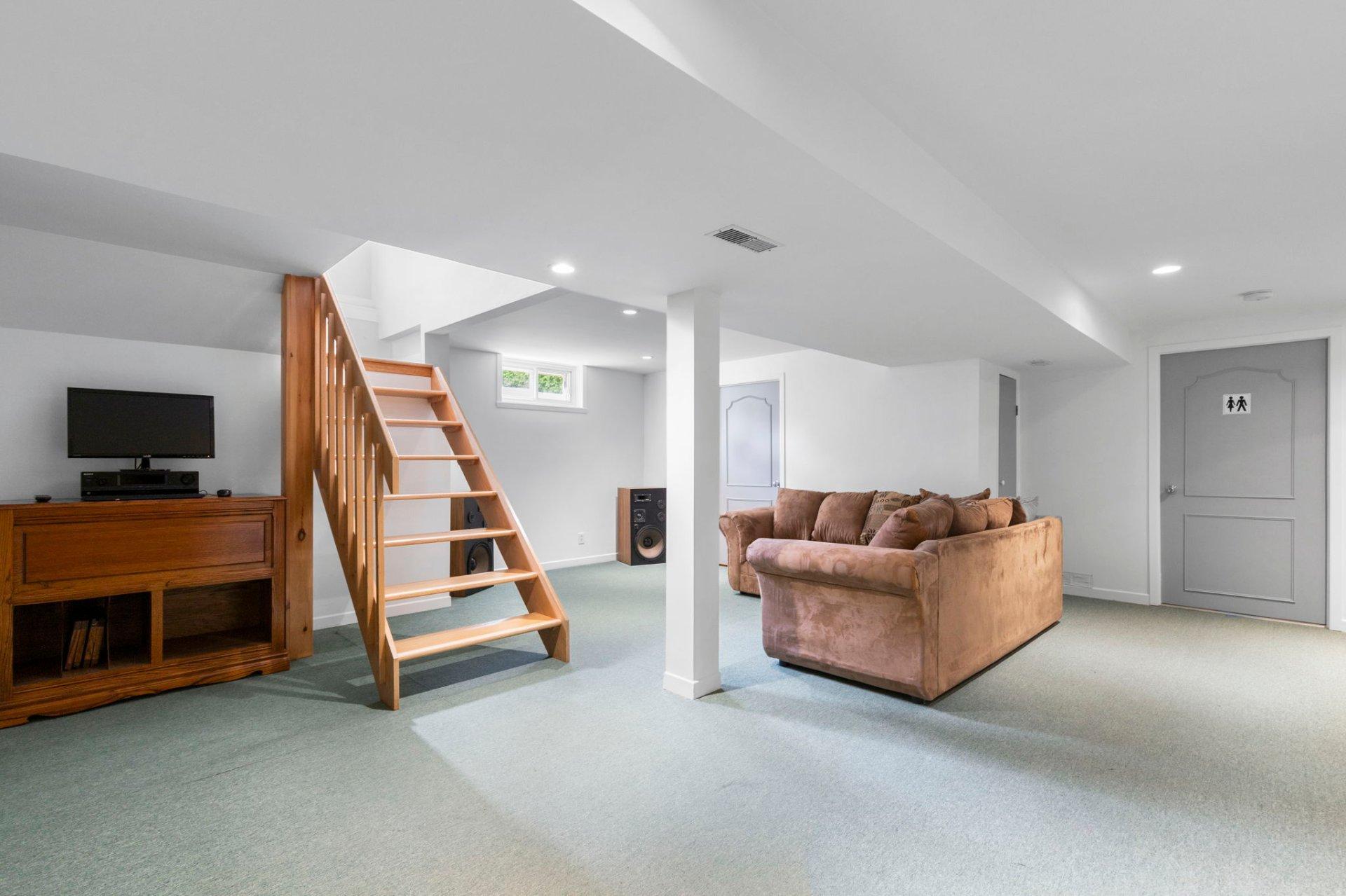 









156


Rue Biron

,
Beloeil,




QC
J3G2H3

