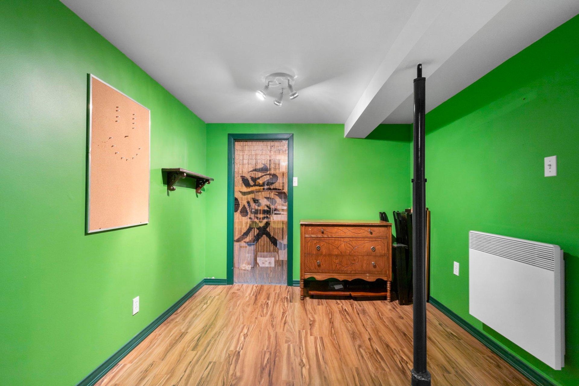 









156


Rue Biron

,
Beloeil,




QC
J3G2H3

