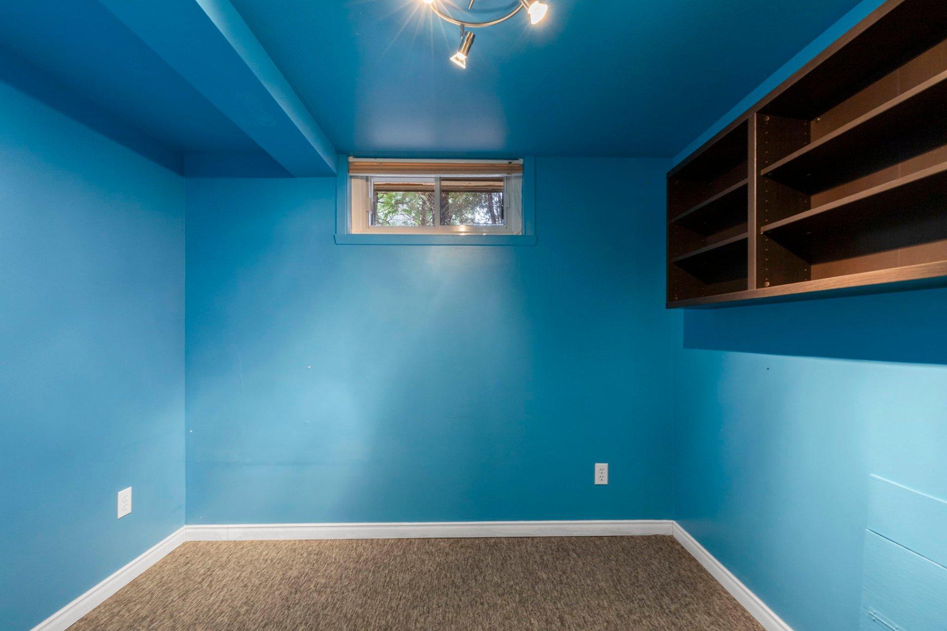 









156


Rue Biron

,
Beloeil,




QC
J3G2H3

