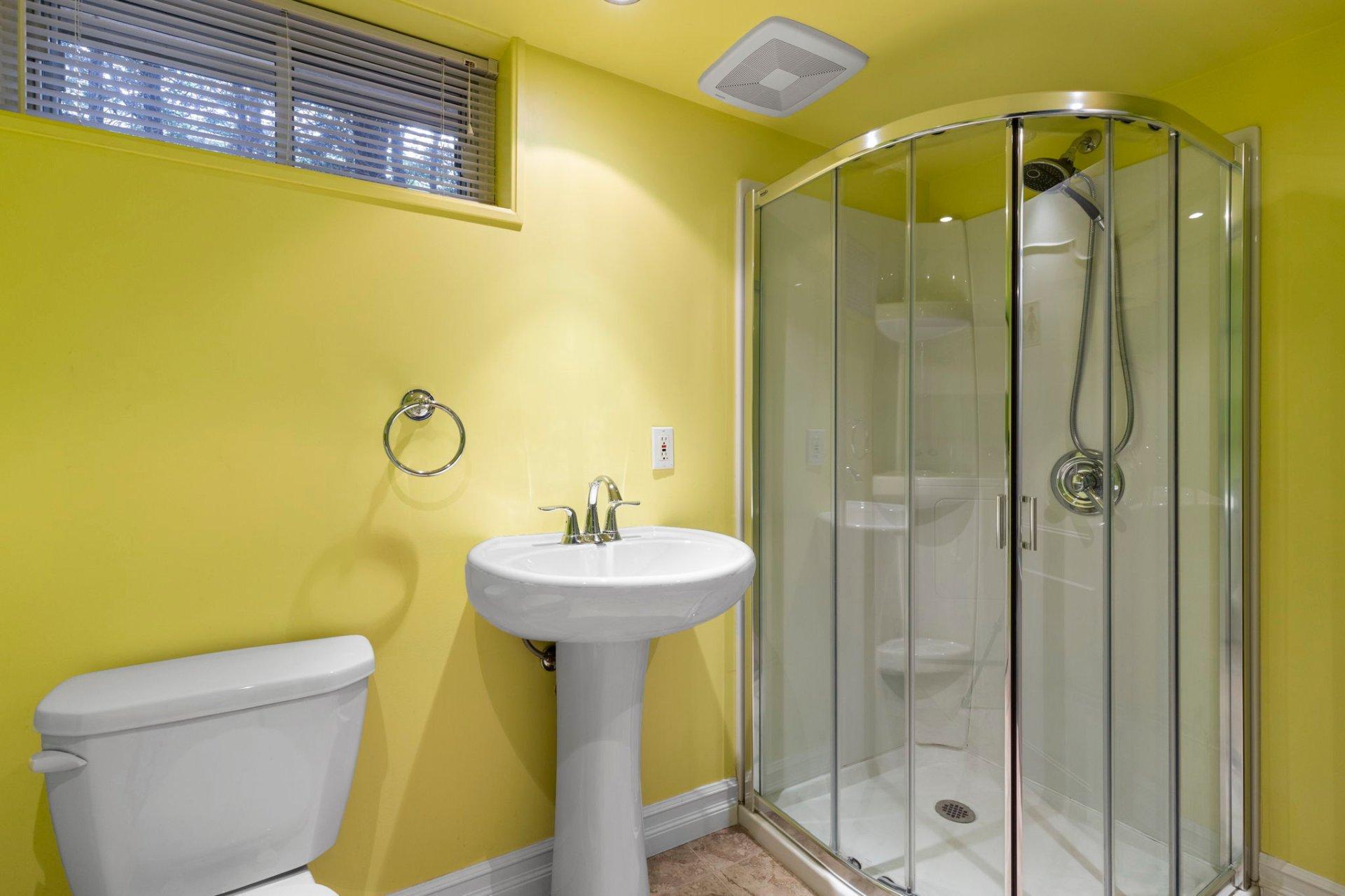 









156


Rue Biron

,
Beloeil,




QC
J3G2H3

