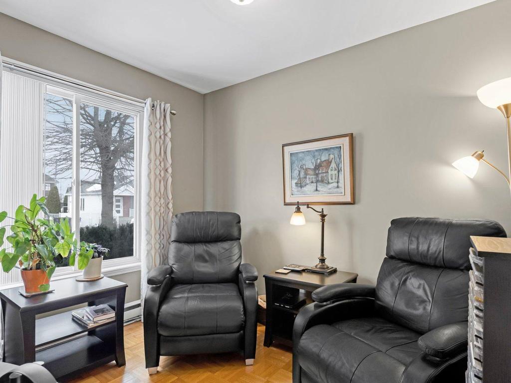 









202


Rue Théodore-Robitaille

,
Varennes,




QC
J3X2B5

