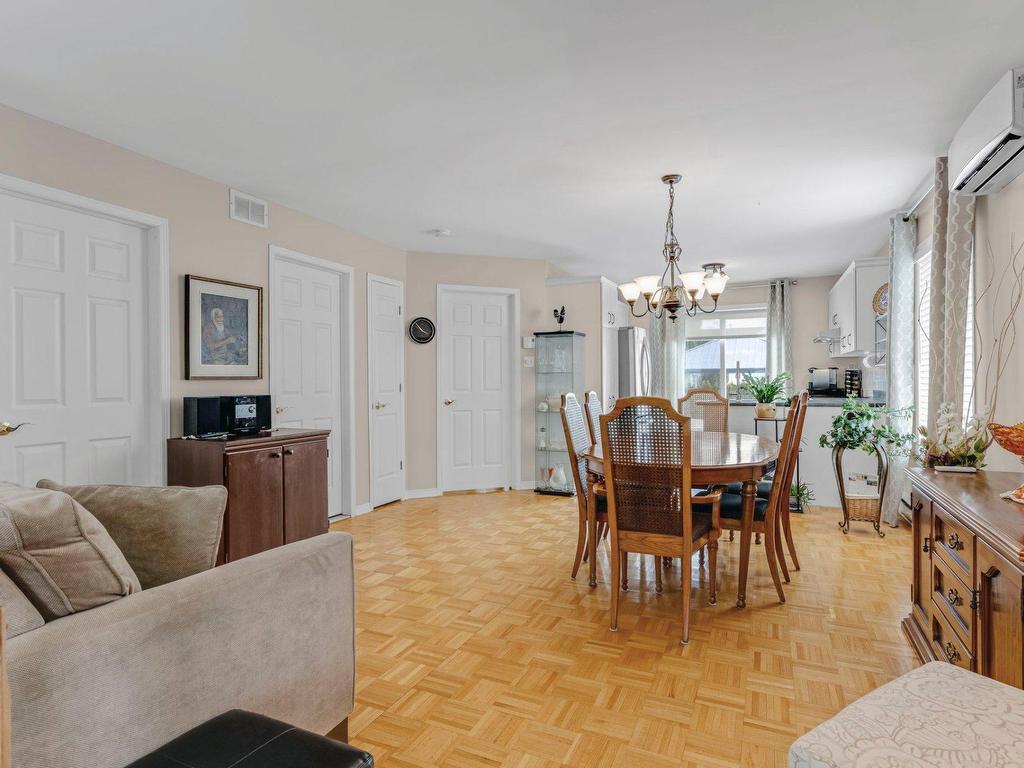 









202


Rue Théodore-Robitaille

,
Varennes,




QC
J3X2B5

