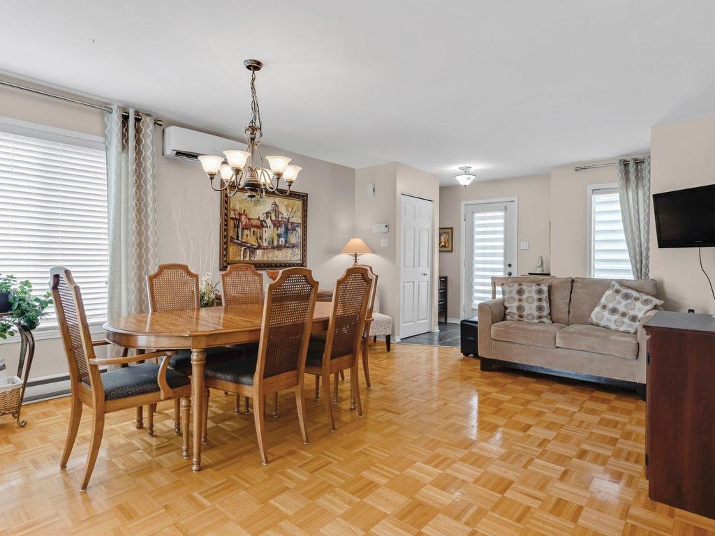 









202


Rue Théodore-Robitaille

,
Varennes,




QC
J3X2B5

