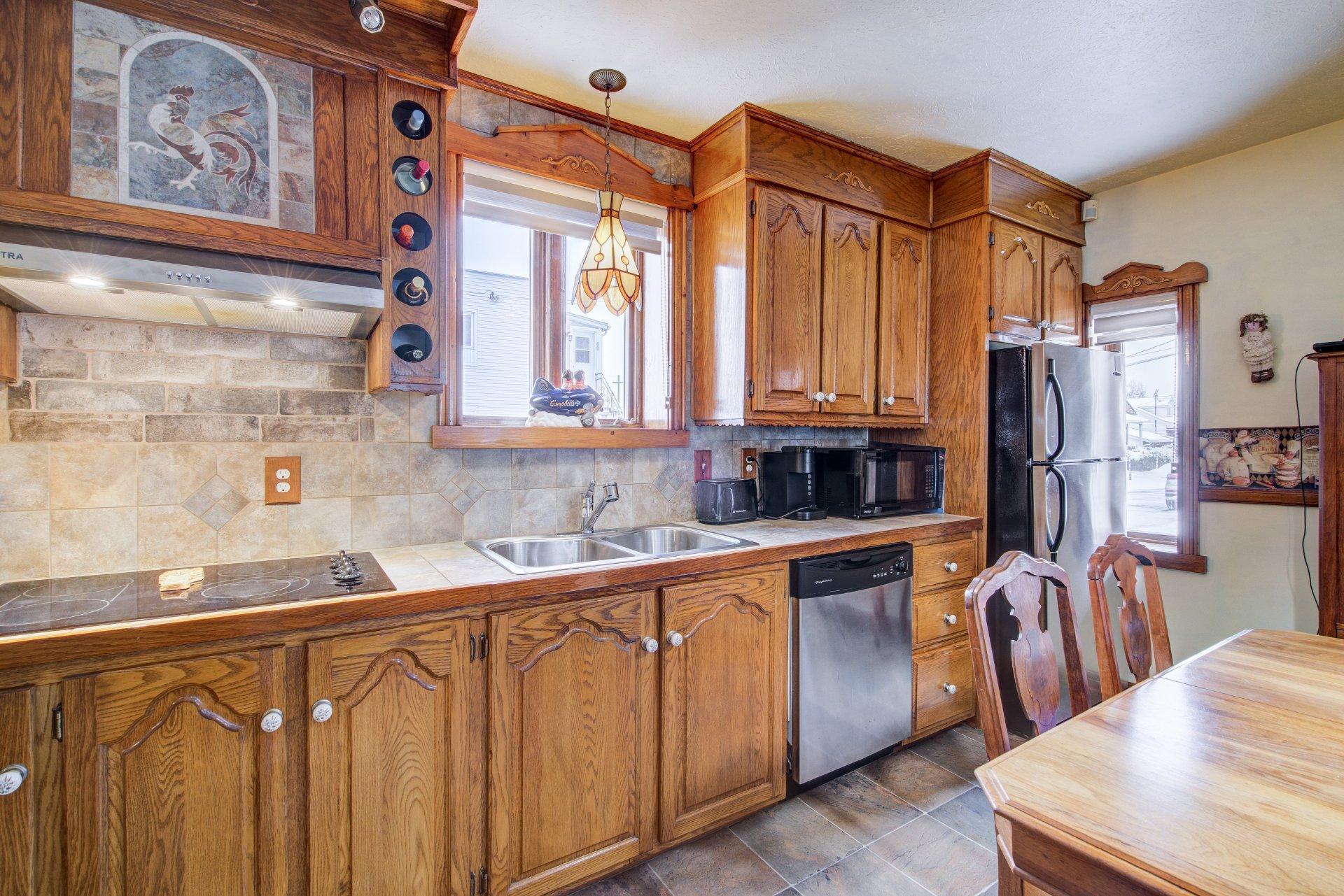 









238


Rue Alphonse-Desjardins

,
Salaberry-de-Valleyfield,




QC
J6S2N9

