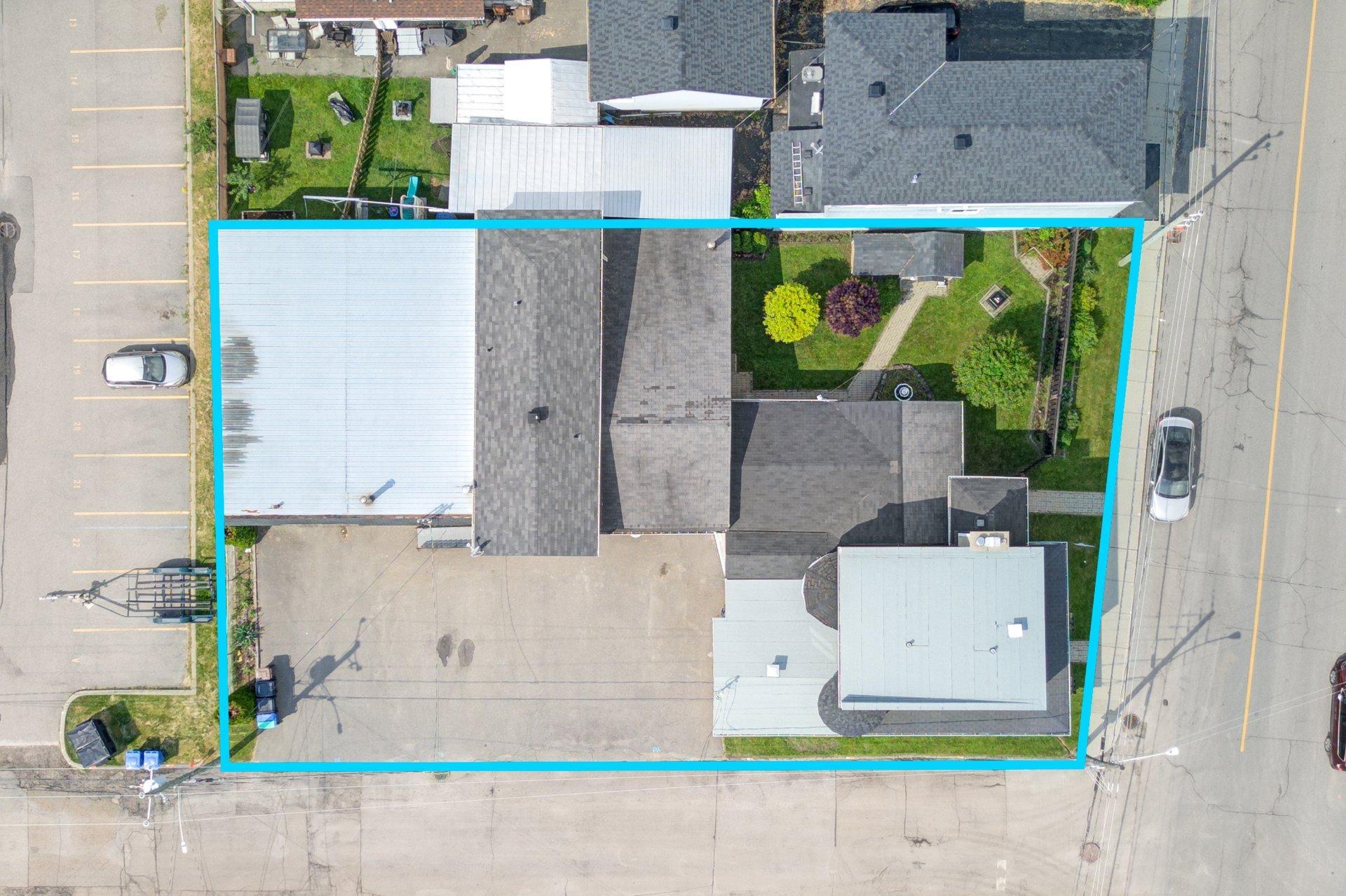 









238


Rue Alphonse-Desjardins

,
Salaberry-de-Valleyfield,




QC
J6S2N9

