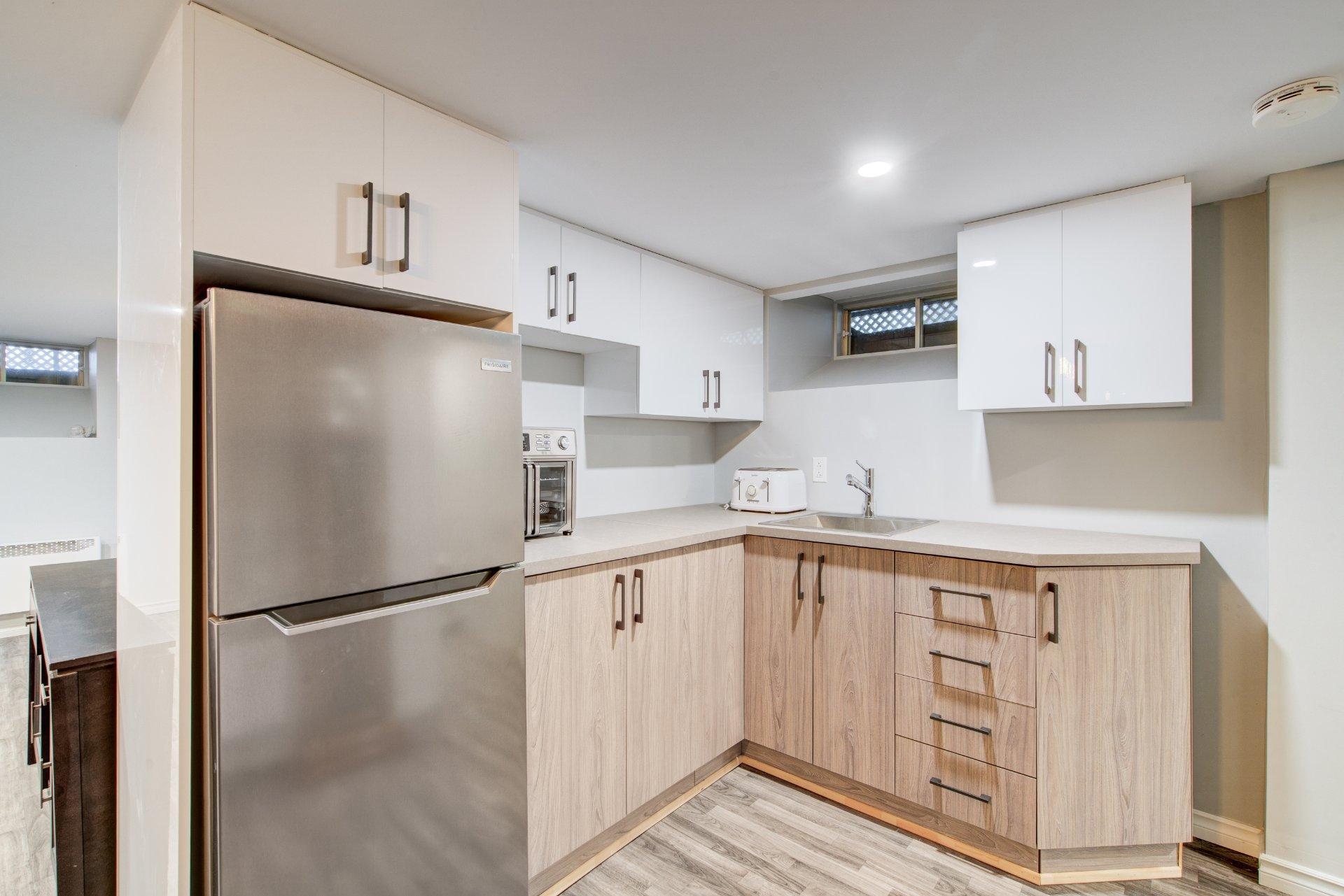 









238


Rue Alphonse-Desjardins

,
Salaberry-de-Valleyfield,




QC
J6S2N9

