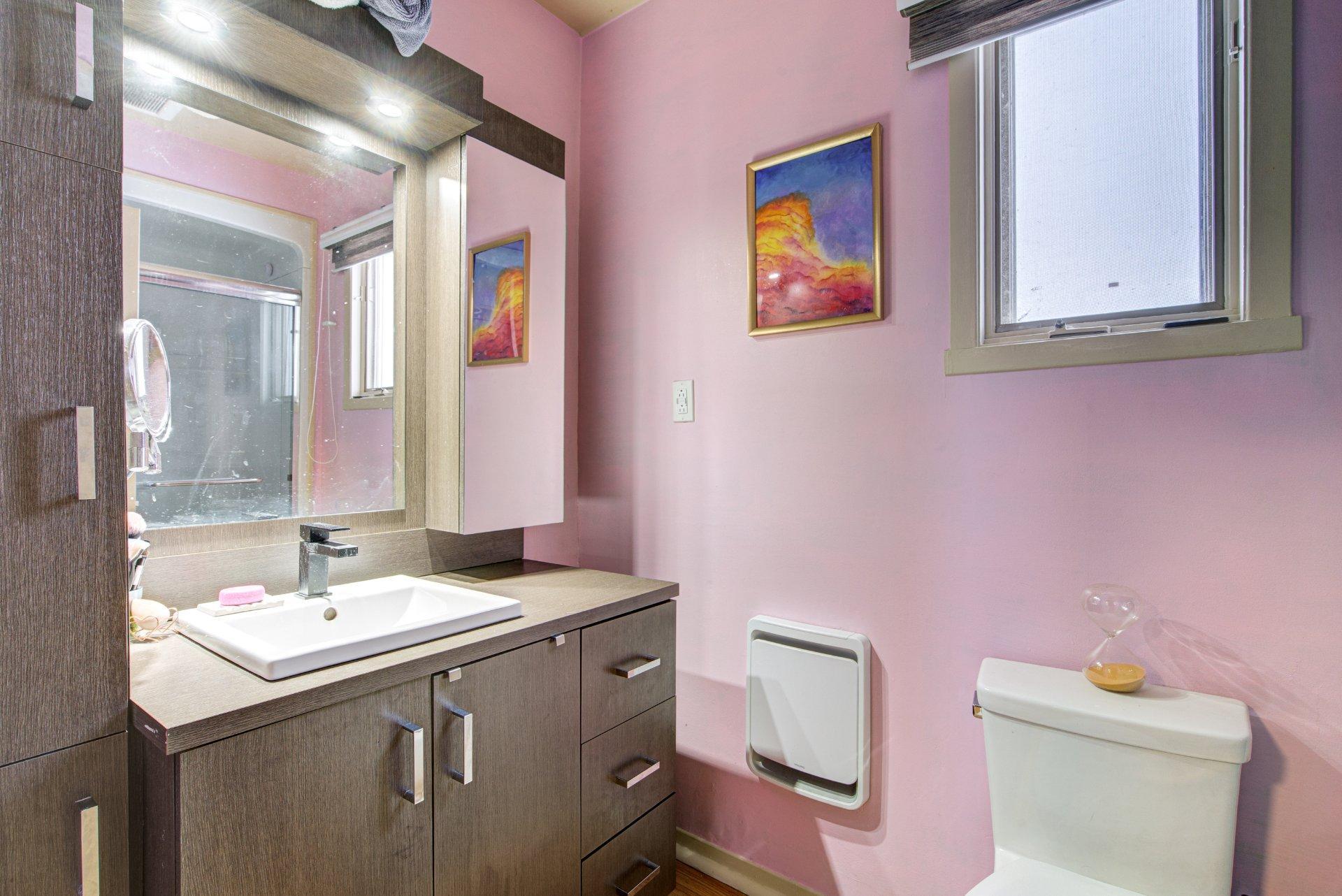 









238


Rue Alphonse-Desjardins

,
Salaberry-de-Valleyfield,




QC
J6S2N9

