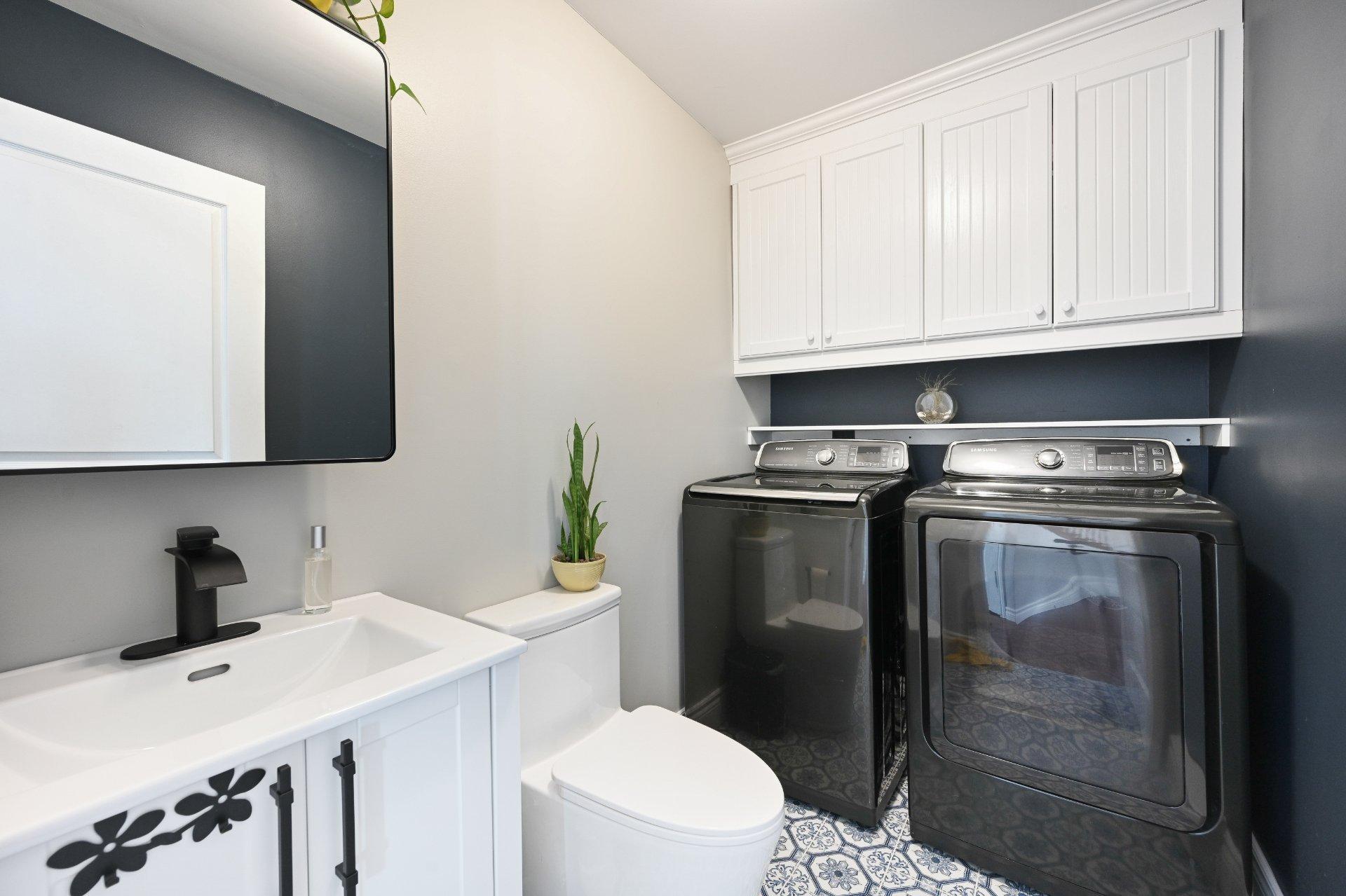 









52


Rue De Lourtel

,
Saint-Jean-sur-Richelieu,




QC
J2W3A5

