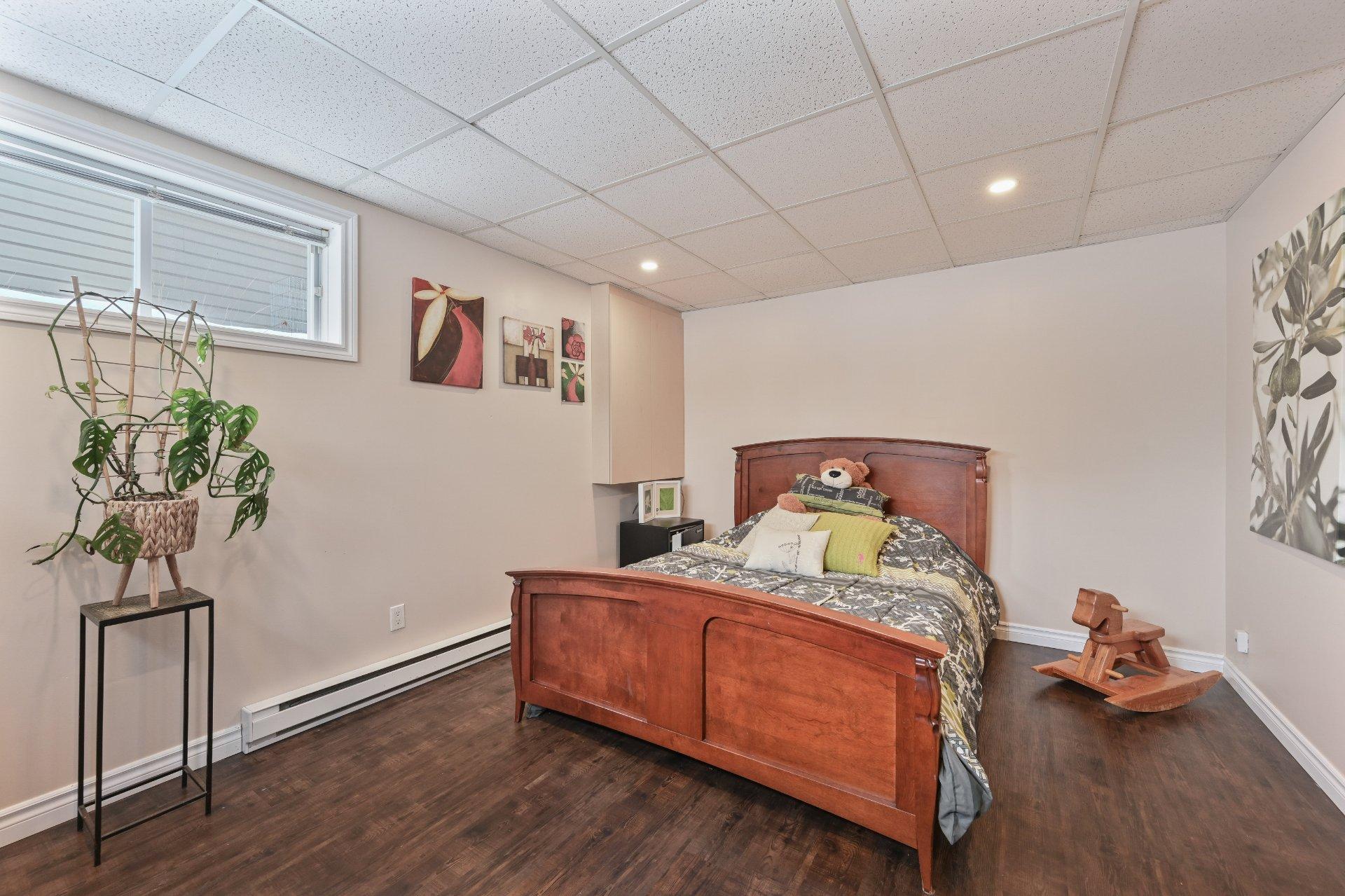 









52


Rue De Lourtel

,
Saint-Jean-sur-Richelieu,




QC
J2W3A5

