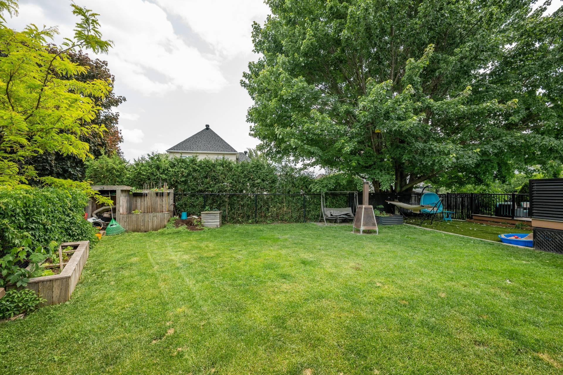 









52


Rue De Lourtel

,
Saint-Jean-sur-Richelieu,




QC
J2W3A5

