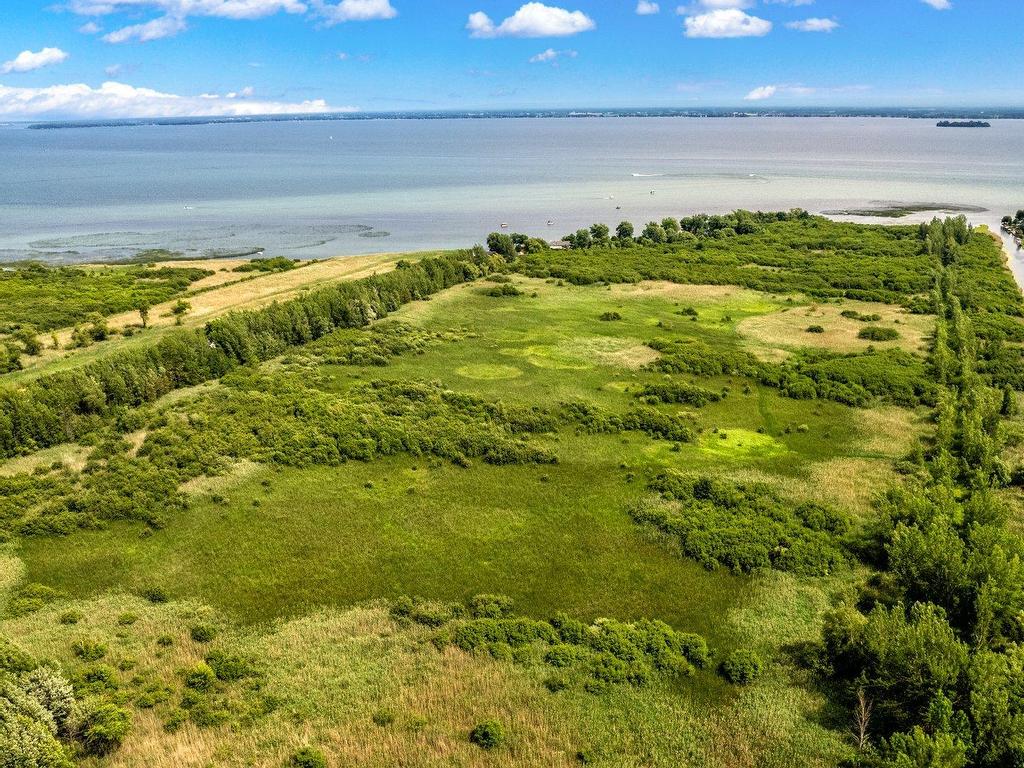 












Rue Principale

,
Saint-Zotique,







QC
J0P1Z0

