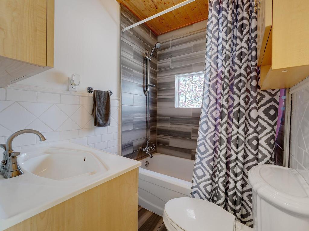 









59


43e Avenue

,
Saint-Blaise-sur-Richelieu,




QC
J0J1W0

