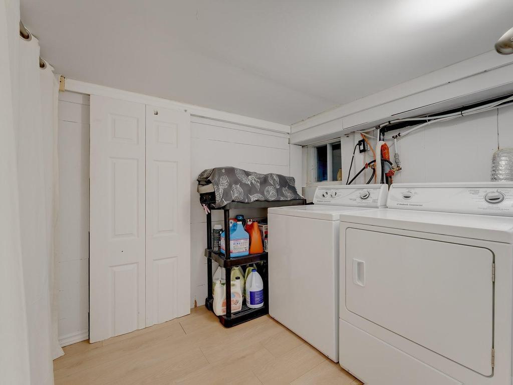 









59


43e Avenue

,
Saint-Blaise-sur-Richelieu,




QC
J0J1W0


