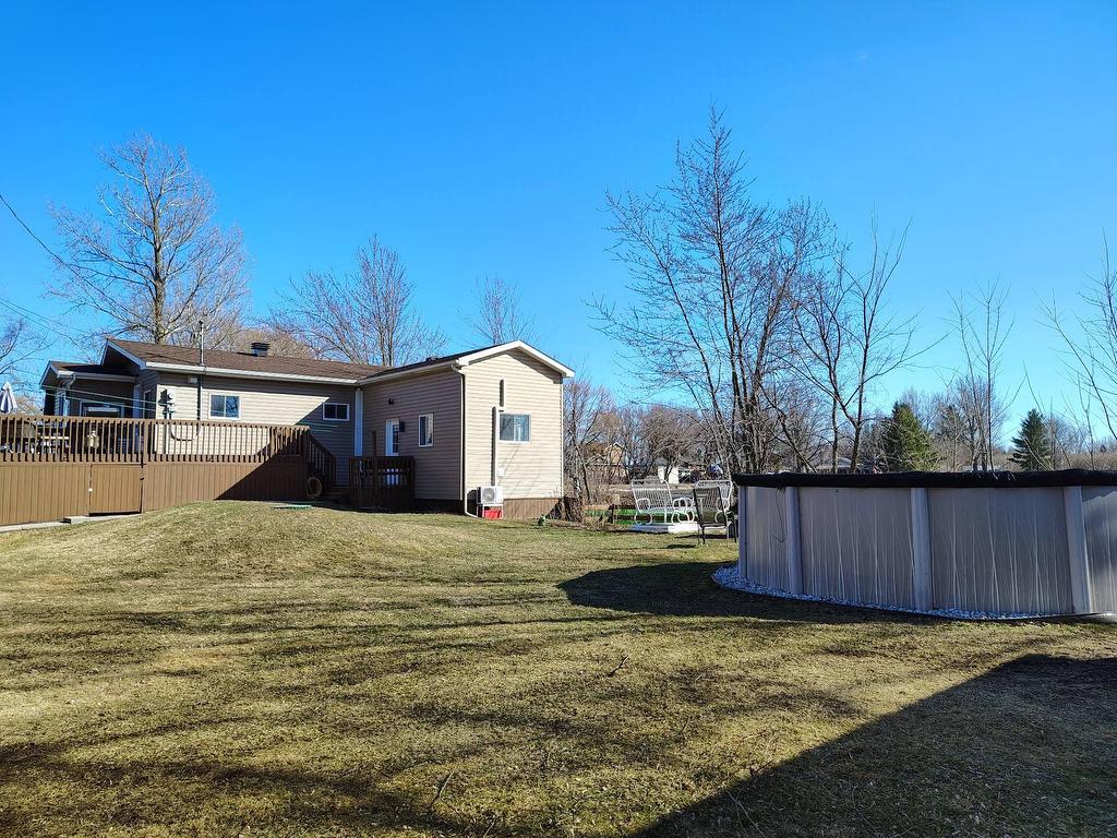 









59


43e Avenue

,
Saint-Blaise-sur-Richelieu,




QC
J0J1W0


