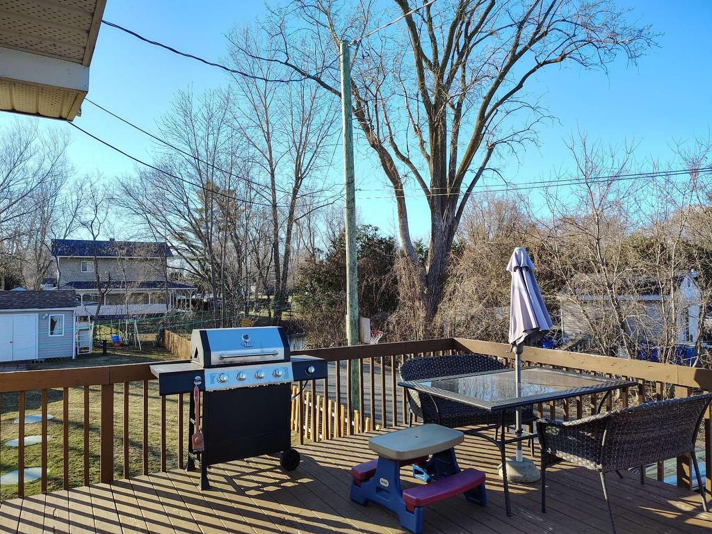 









59


43e Avenue

,
Saint-Blaise-sur-Richelieu,




QC
J0J1W0

