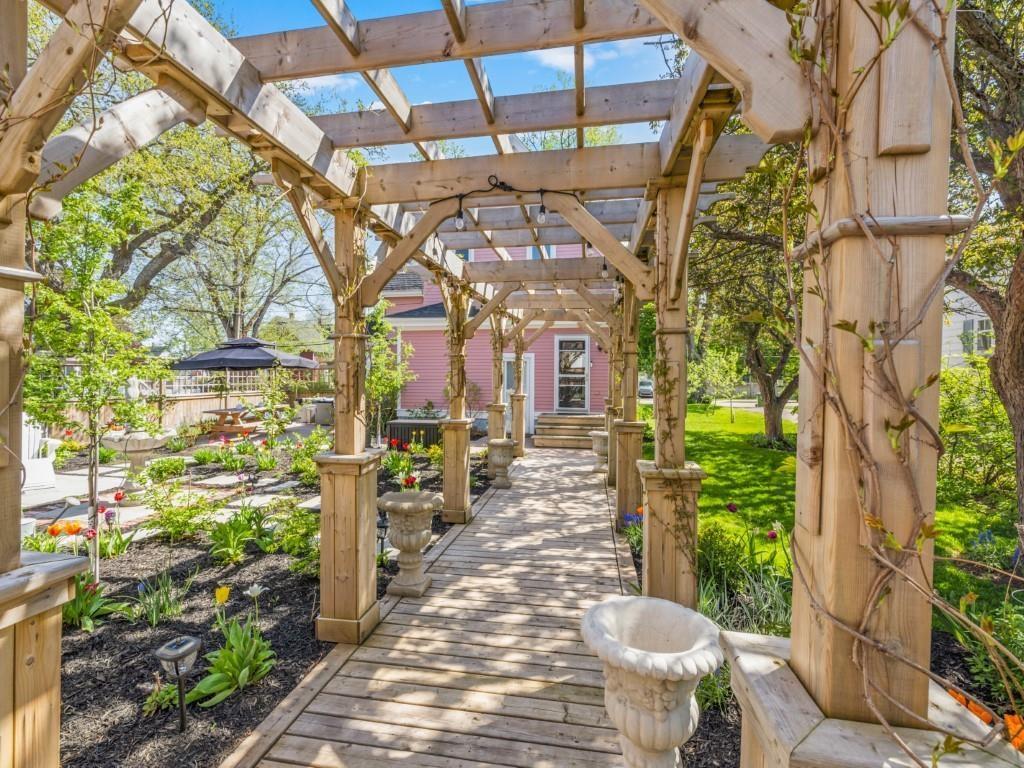 












160 Spring Street

,
Summerside,




PE
C1N 3G5

