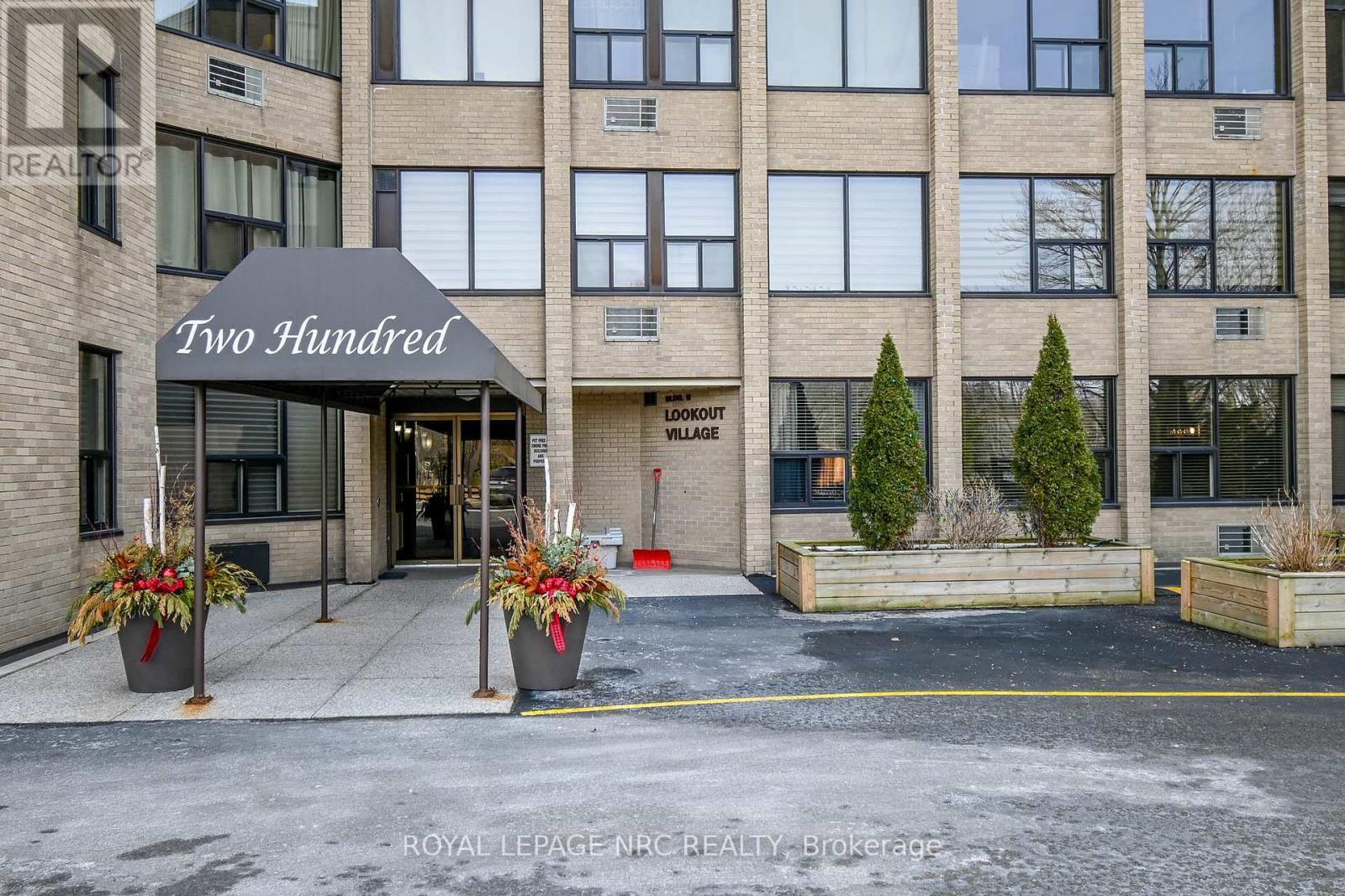 












404B - 200 HIGHWAY 20 WEST

,
Pelham (Fonthill),




Ontario
L0S1M0

