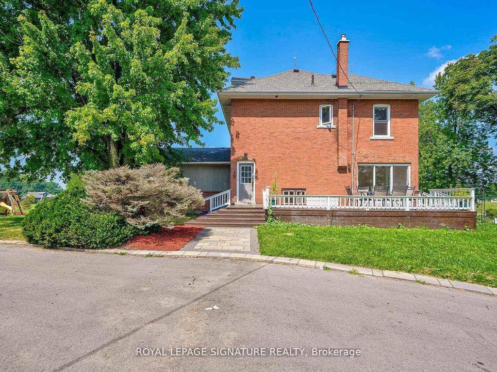 









424


8th Concession

Road East,
Hamilton,




ON
L0P 1B0

