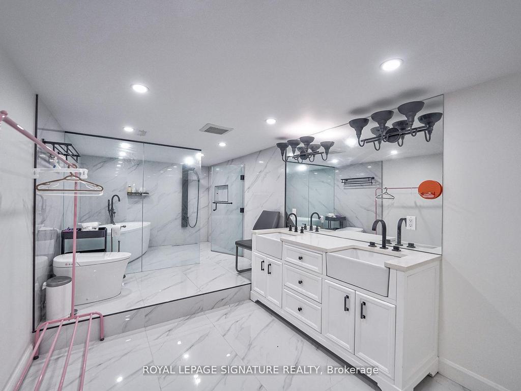 









424


8th Concession

Road East,
Hamilton,




ON
L0P 1B0

