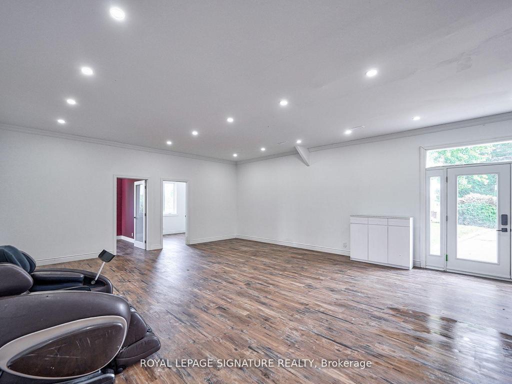 









424


8th Concession

Road East,
Hamilton,




ON
L0P 1B0

