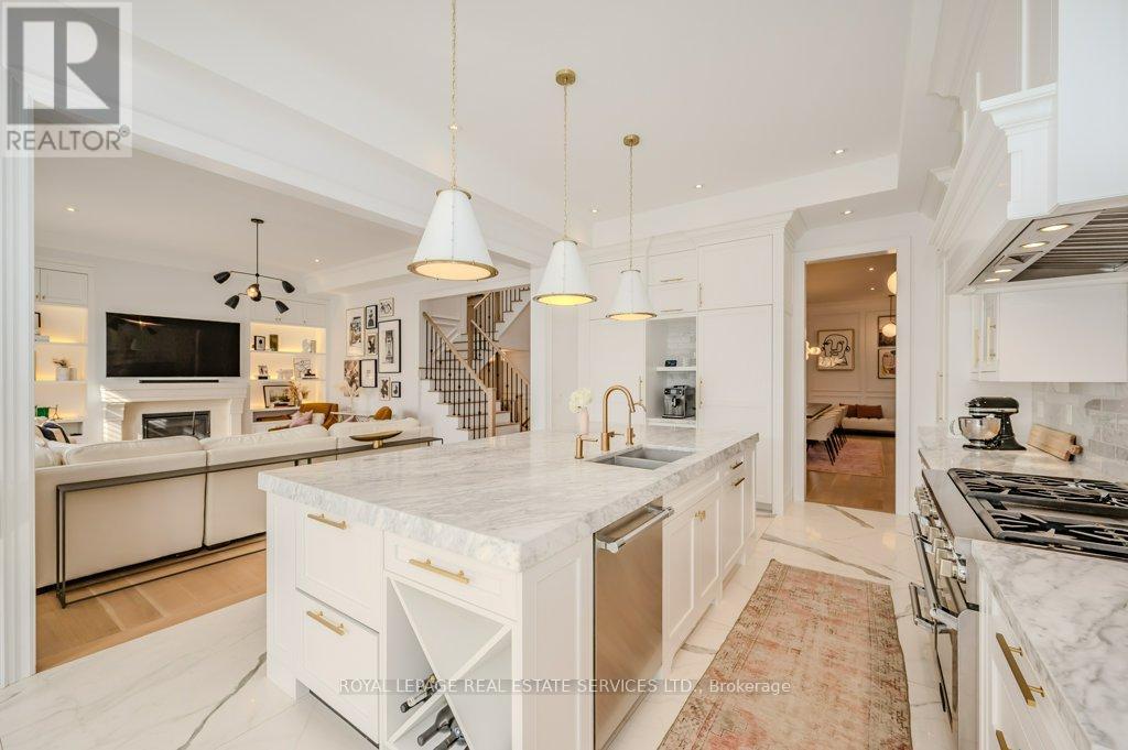 












3100 DANIEL WAY

,
Oakville,




Ontario
L6H0V1

