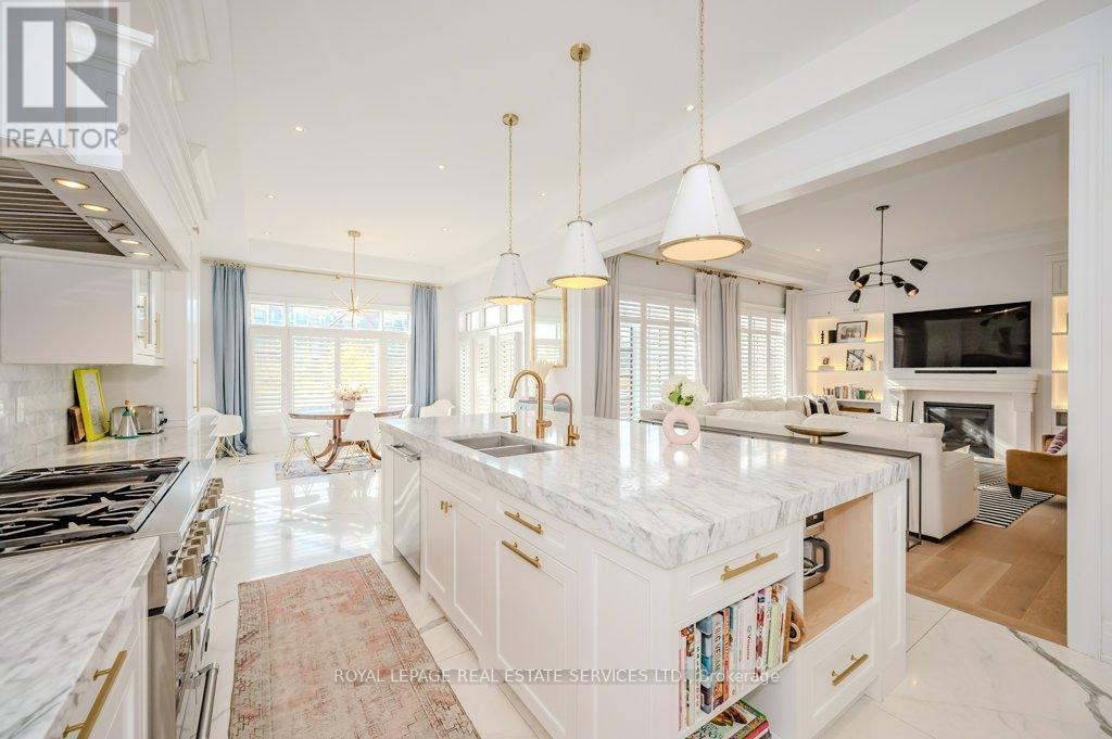 












3100 DANIEL WAY

,
Oakville,




Ontario
L6H0V1

