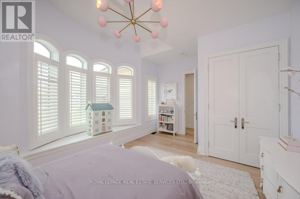 












3100 DANIEL WAY

,
Oakville,




Ontario
L6H0V1

