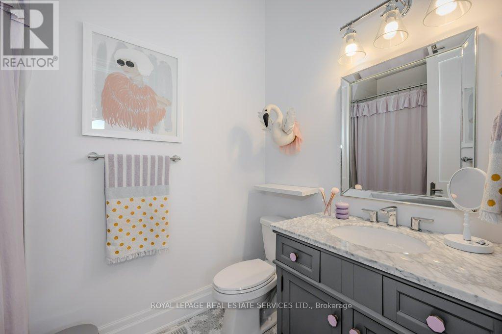 












3100 DANIEL WAY

,
Oakville,




Ontario
L6H0V1

