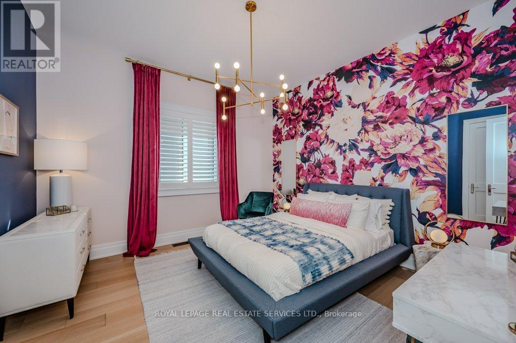 












3100 DANIEL WAY

,
Oakville,




Ontario
L6H0V1


