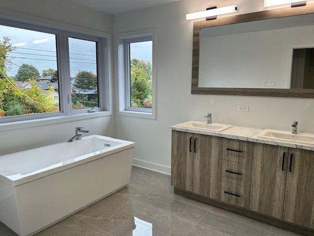 









179


Rue Elsie

,
Salaberry-de-Valleyfield,




QC
J6S5L6

