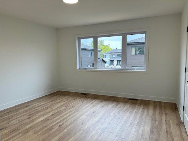 









179


Rue Elsie

,
Salaberry-de-Valleyfield,




QC
J6S5L6

