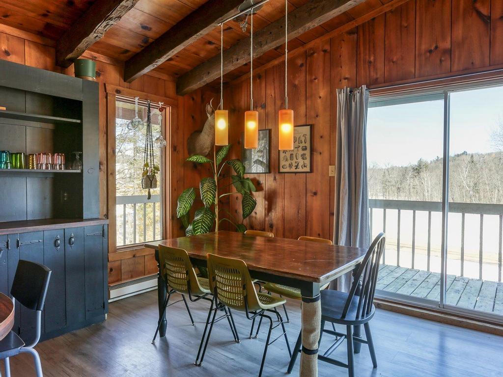 









9671


Ch. de la Vallée-du-Parc

,
Shawinigan,




QC
G9T0K3

