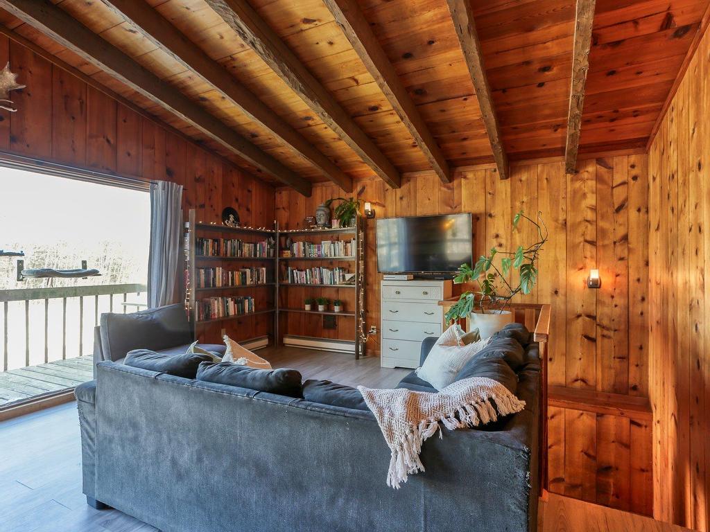 









9671


Ch. de la Vallée-du-Parc

,
Shawinigan,




QC
G9T0K3

