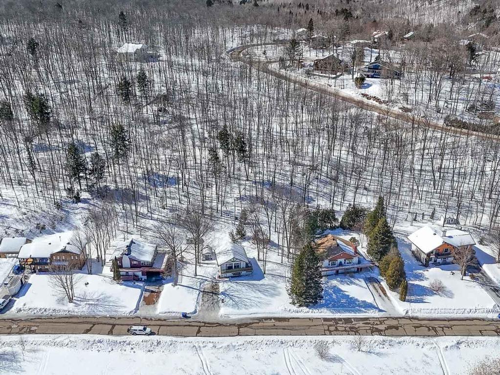 









9671


Ch. de la Vallée-du-Parc

,
Shawinigan,




QC
G9T0K3

