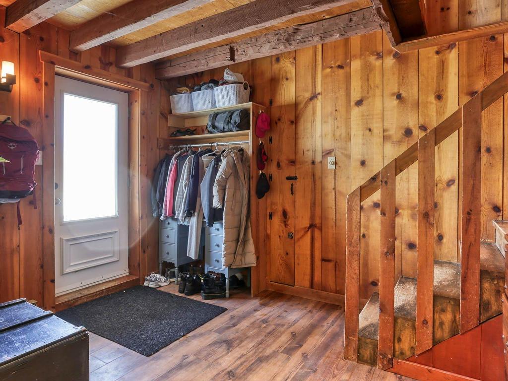 









9671


Ch. de la Vallée-du-Parc

,
Shawinigan,




QC
G9T0K3

