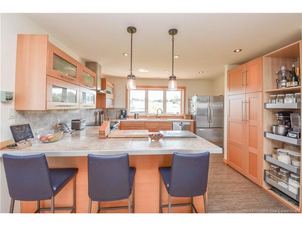 









287


rue de l'ile

ST,
Caraquet,




NB
E1W 1B5

