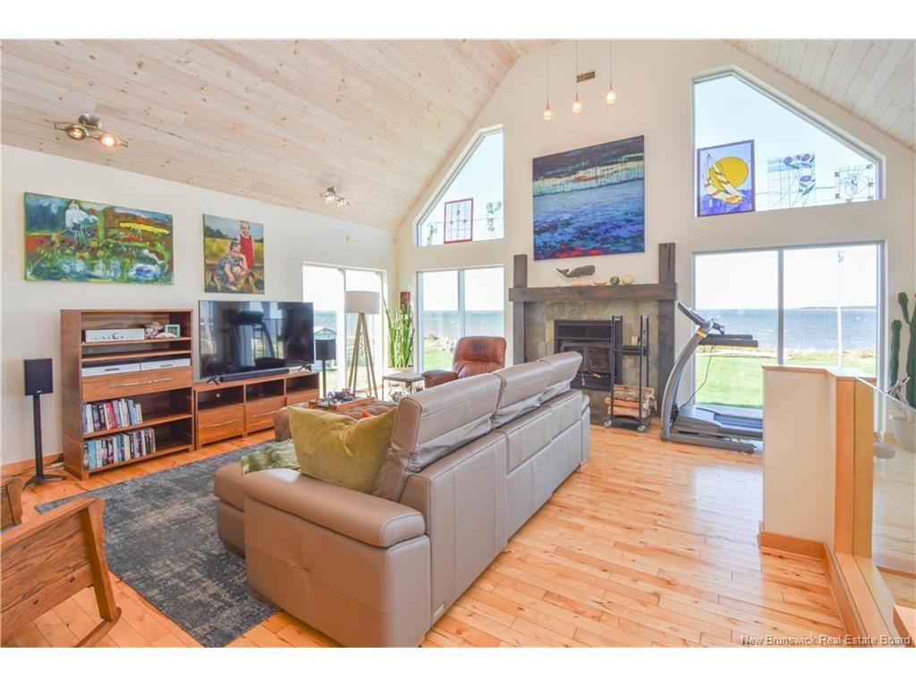 









287


rue de l'ile

ST,
Caraquet,




NB
E1W 1B5

