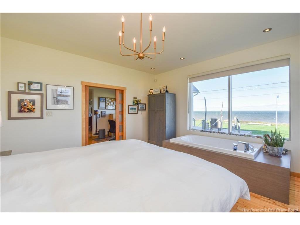 









287


rue de l'ile

ST,
Caraquet,




NB
E1W 1B5

