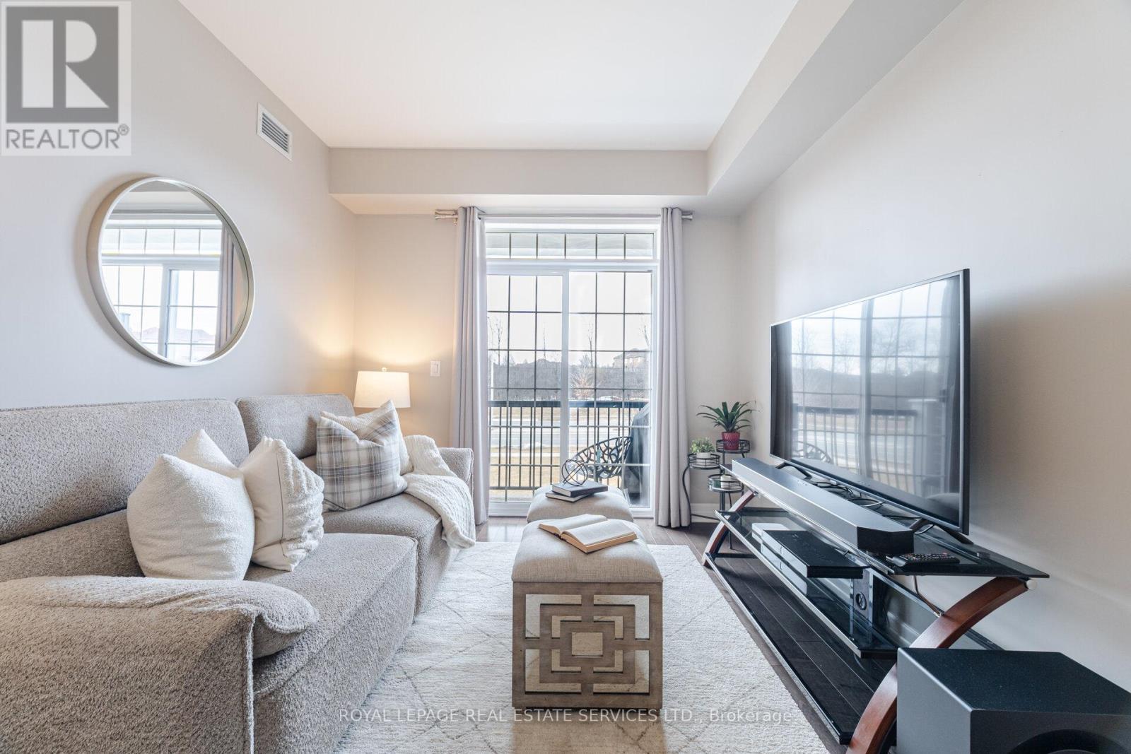 












206 - 2300 UPPER MIDDLE ROAD W

,
Oakville,




Ontario
L6M0T4


