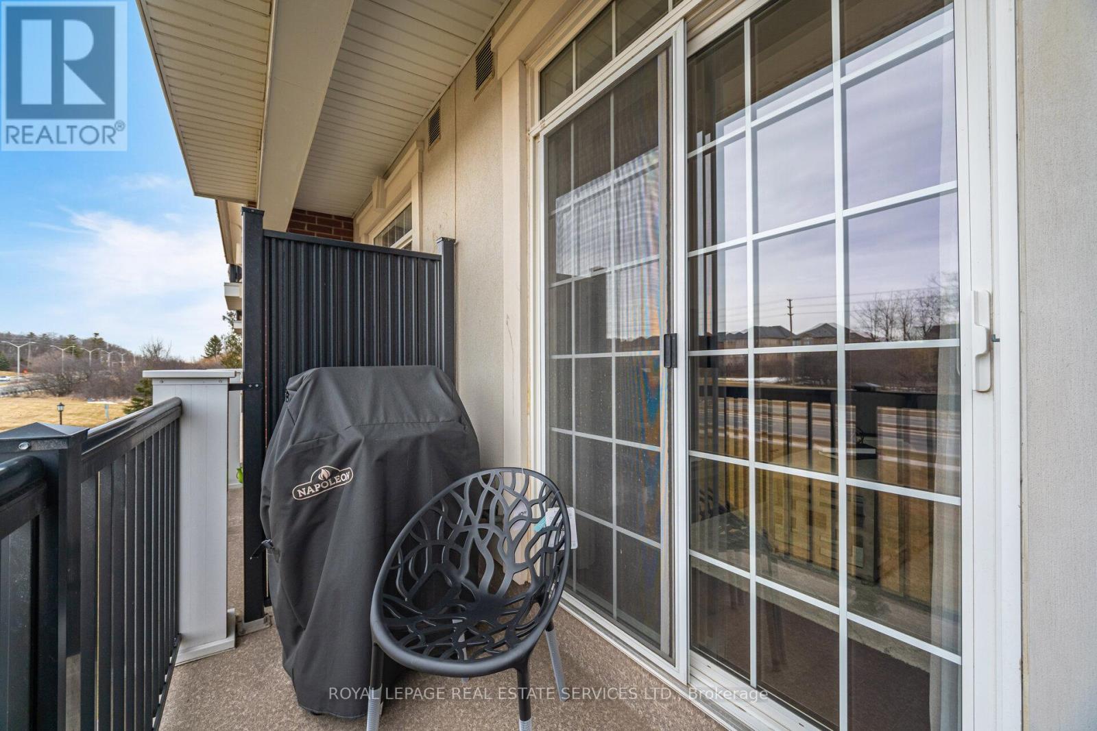 












206 - 2300 UPPER MIDDLE ROAD W

,
Oakville,




Ontario
L6M0T4

