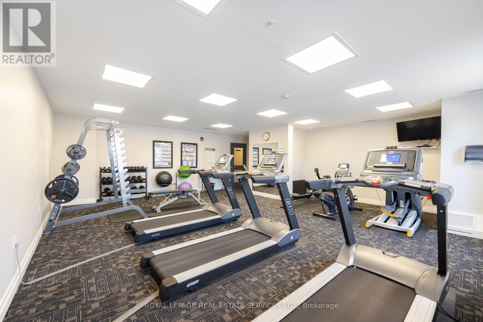 












206 - 2300 UPPER MIDDLE ROAD W

,
Oakville,




Ontario
L6M0T4

