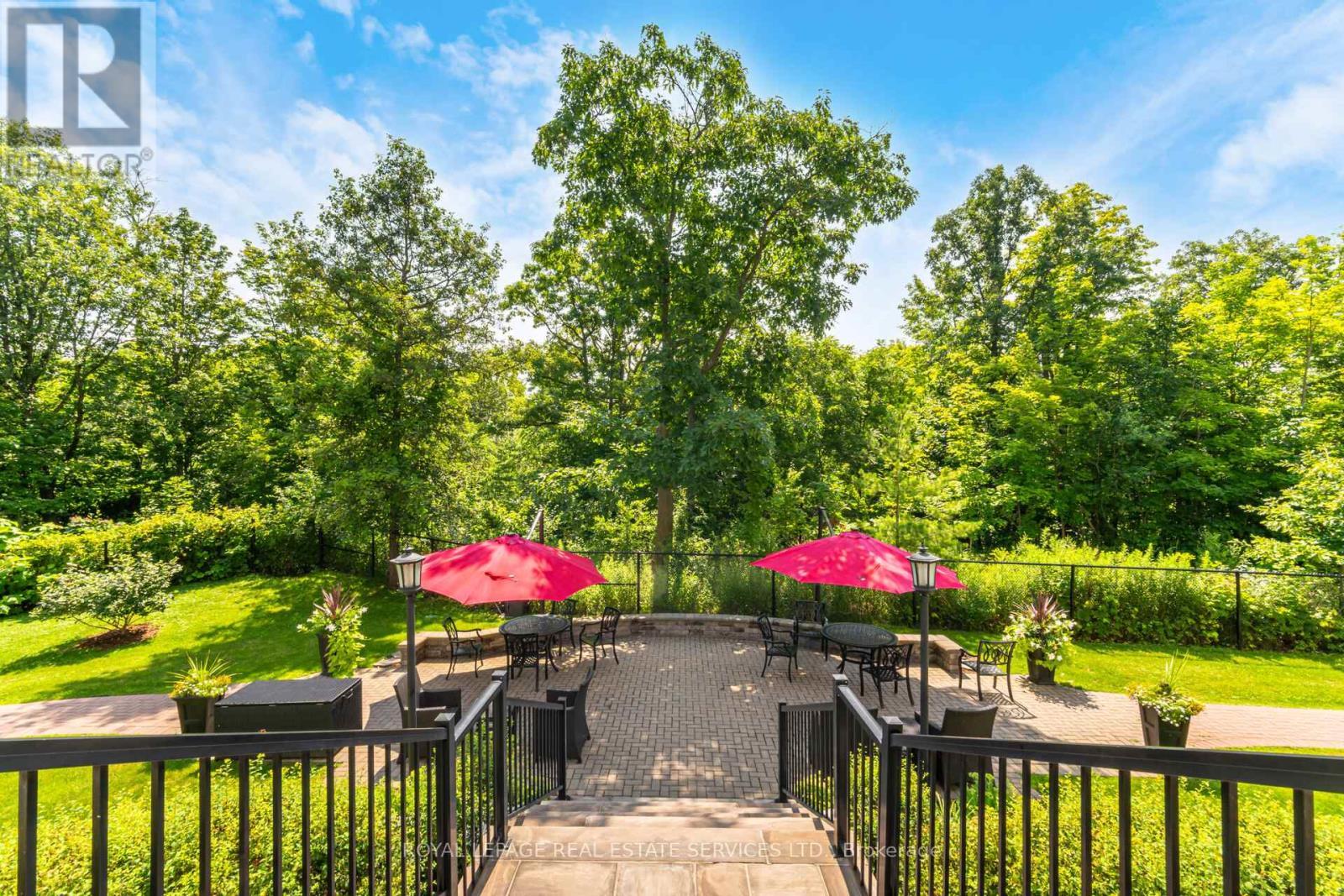 












206 - 2300 UPPER MIDDLE ROAD W

,
Oakville,




Ontario
L6M0T4

