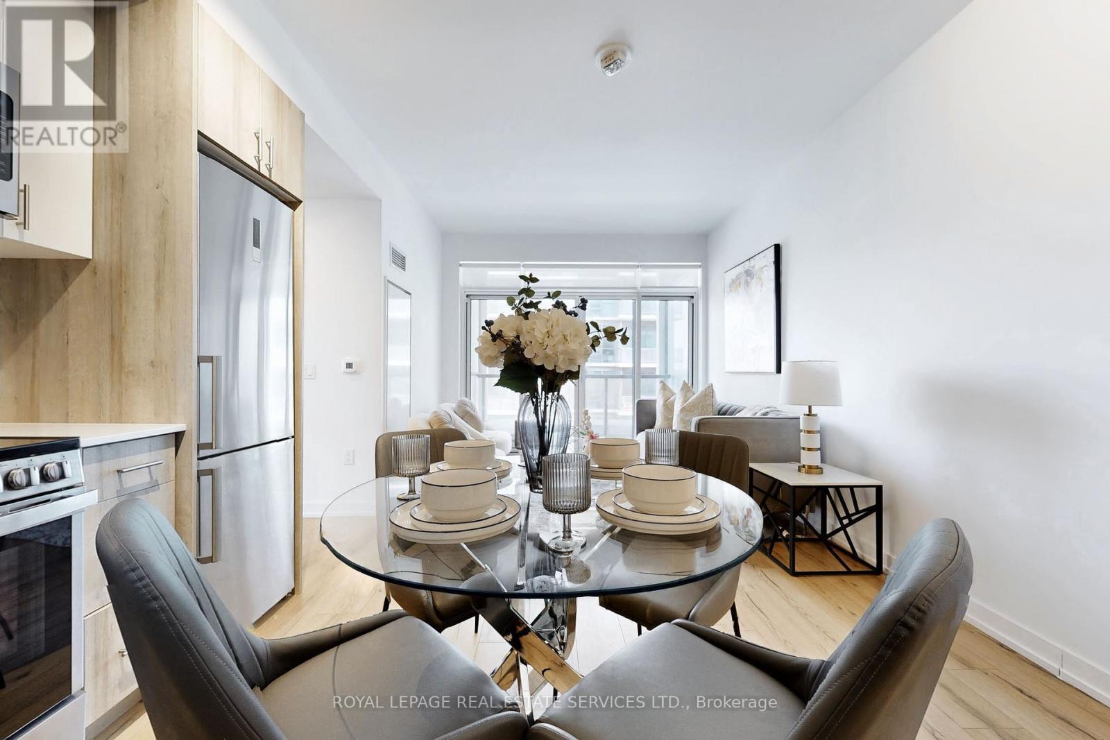 












507 - 1195 THE QUEENSWAY AVENUE

,
Toronto,




Ontario
M8Z1H0

