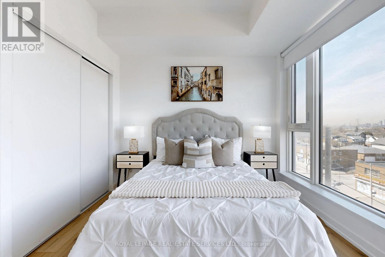 












507 - 1195 THE QUEENSWAY AVENUE

,
Toronto,




Ontario
M8Z1H0


