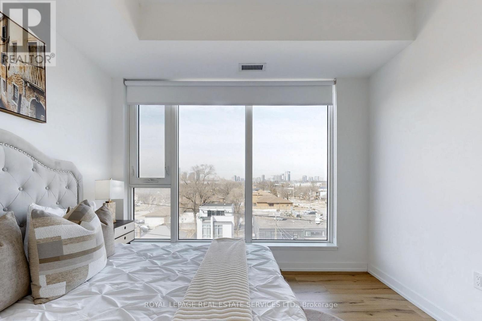 












507 - 1195 THE QUEENSWAY AVENUE

,
Toronto,




Ontario
M8Z1H0

