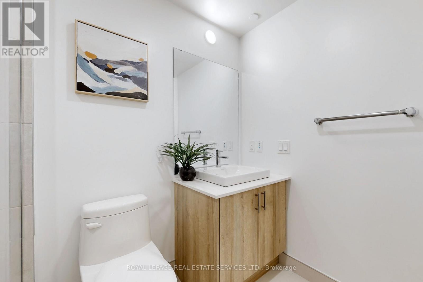 












507 - 1195 THE QUEENSWAY AVENUE

,
Toronto,




Ontario
M8Z1H0

