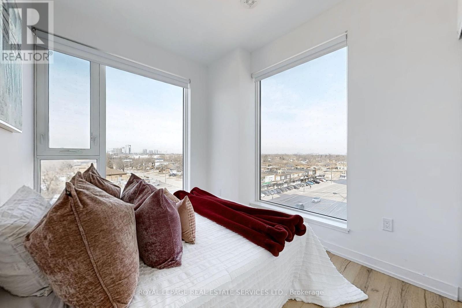 












507 - 1195 THE QUEENSWAY AVENUE

,
Toronto,




Ontario
M8Z1H0

