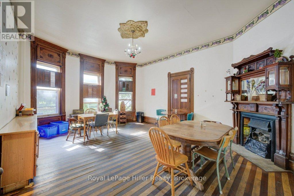 












28 WILSON STREET

,
Huron East (Seaforth),




Ontario
N0K1W0

