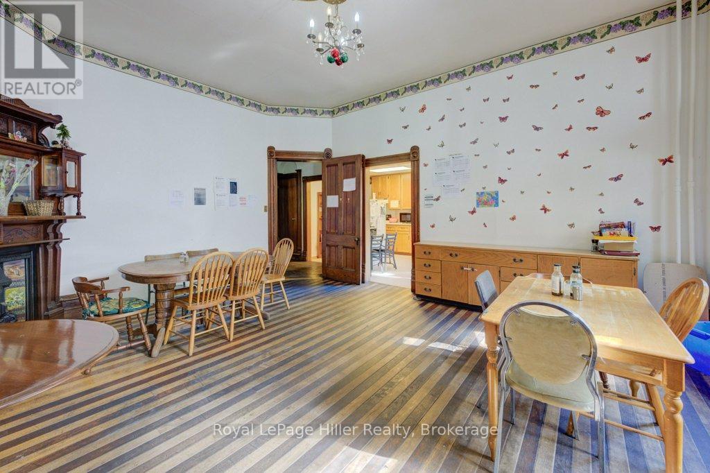












28 WILSON STREET

,
Huron East (Seaforth),




Ontario
N0K1W0

