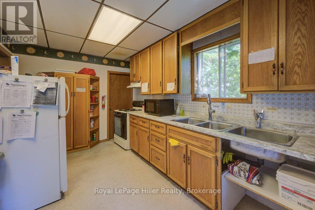 












28 WILSON STREET

,
Huron East (Seaforth),




Ontario
N0K1W0

